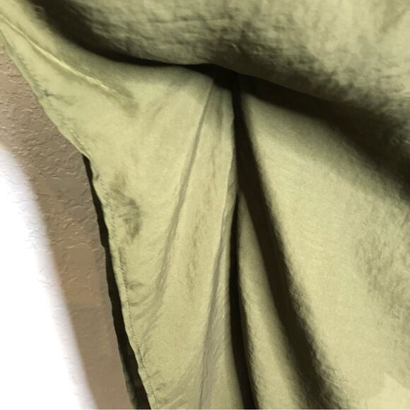 Show Me Your Mumu Peta-Boo army green cold shoulder tunic top Extra Small XS - Picture 14 of 15